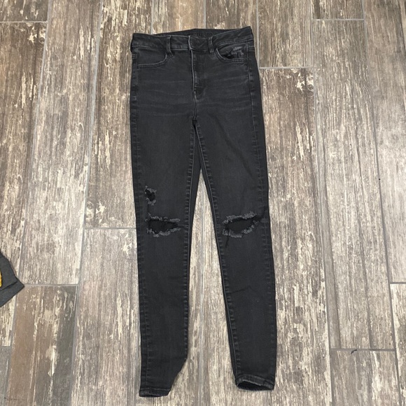 AE BLACK HIGH RISE JEANS - Picture 3 of 6